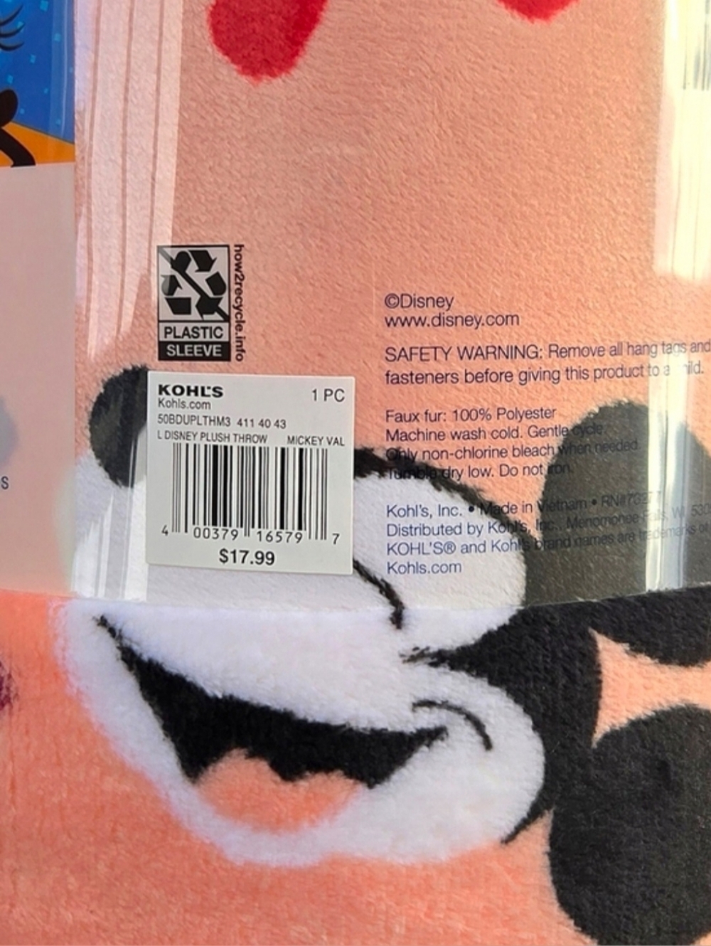 Disney's Mickey & Friends  XOXO Oversized Soft Throw By Kohl's-5 ft. x 6 ft. - Picture 3 of 3